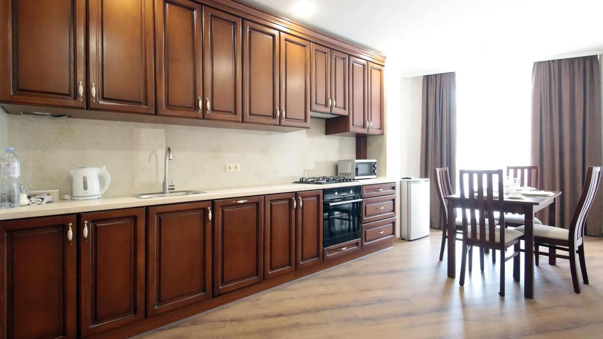 Apartments Old City 리비프