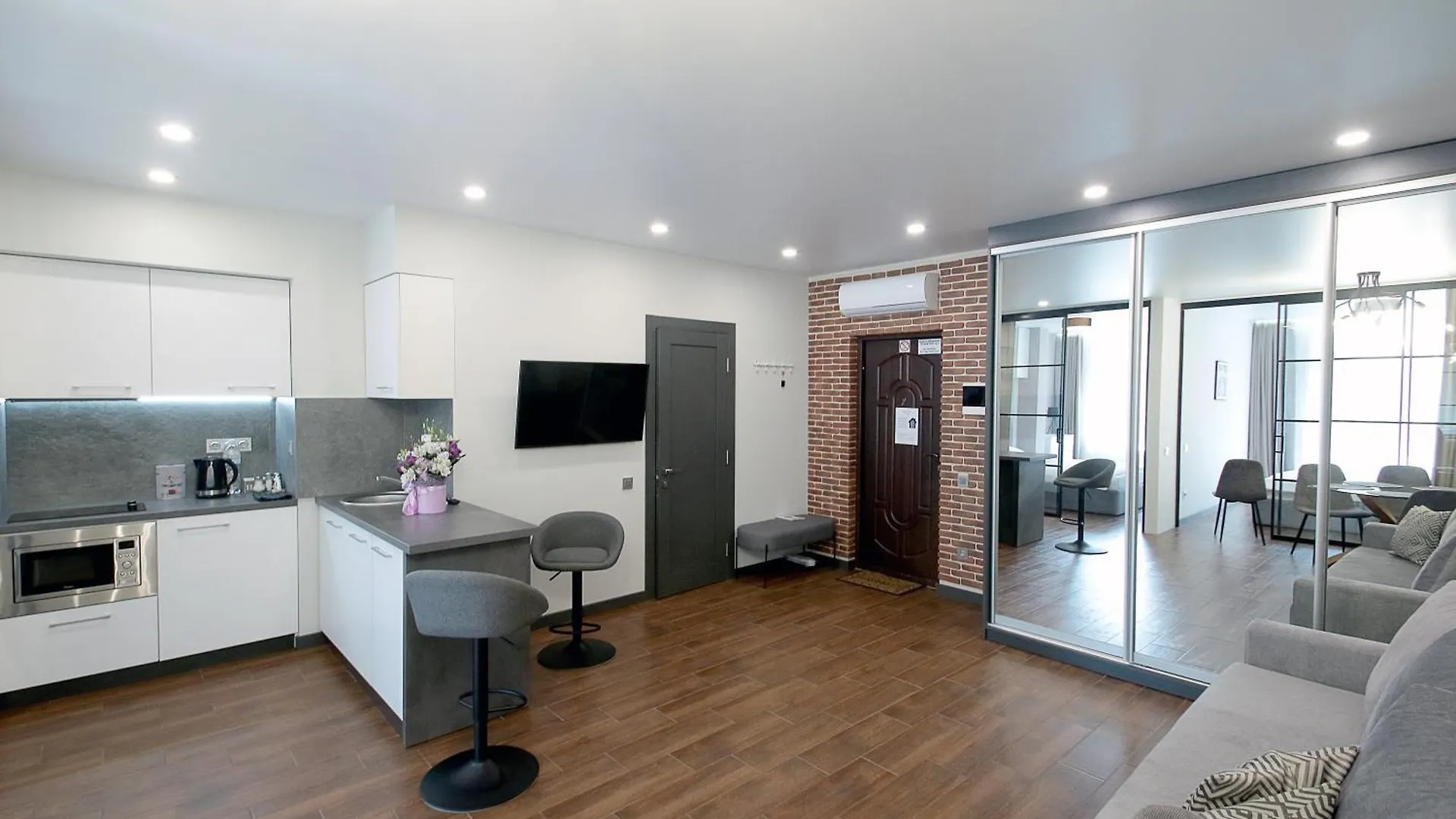 Apartments Old City 리비프